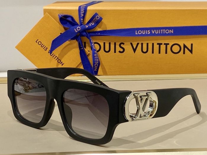 Louis Vuitton Sunglasses Top Quality LVS00014